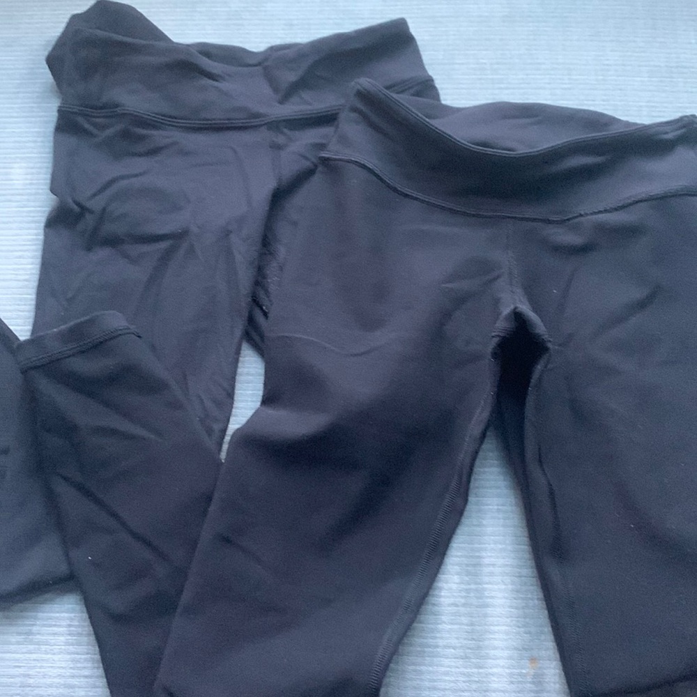 2 PAIRS OF IVIVVA LEGGINGS